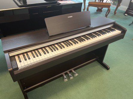 Yamaha-YDP142 Yamaha YDP142