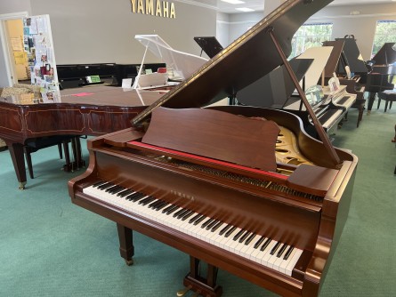 Yamaha-G3-Walnut Yamaha-G3-Walnut