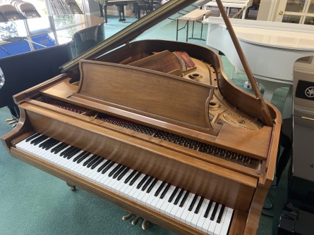 Steinway-L-Jupiter