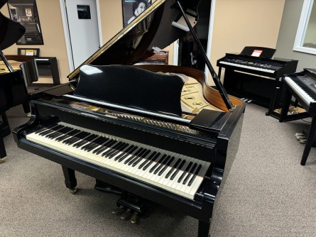 Yamaha C3 PE Yamaha C3 PE