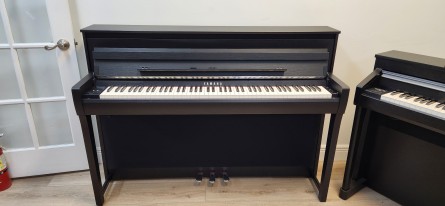 Yamaha-CLP685B
