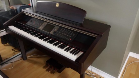 Yamaha CVP207-605576