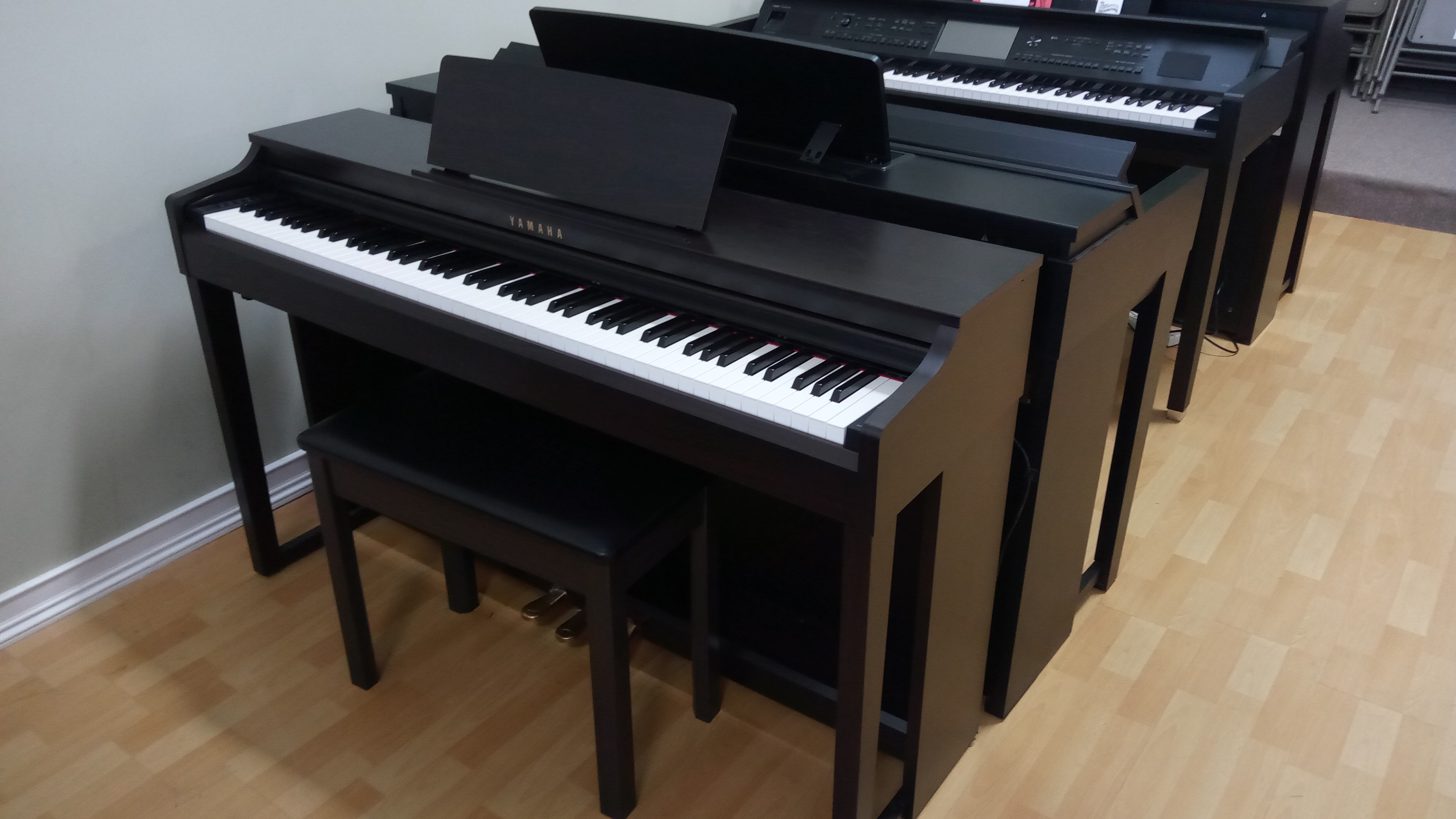 Yamaha-CLP525RW