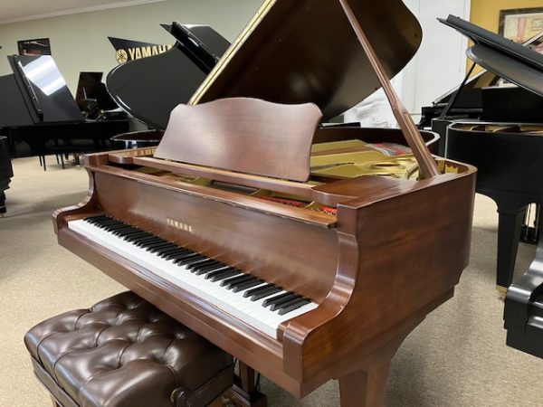 Yamaha-C3-Wal