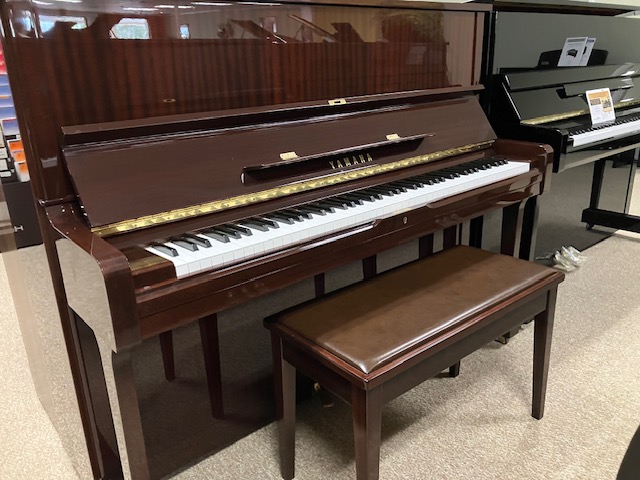 Yamaha-U1_PM